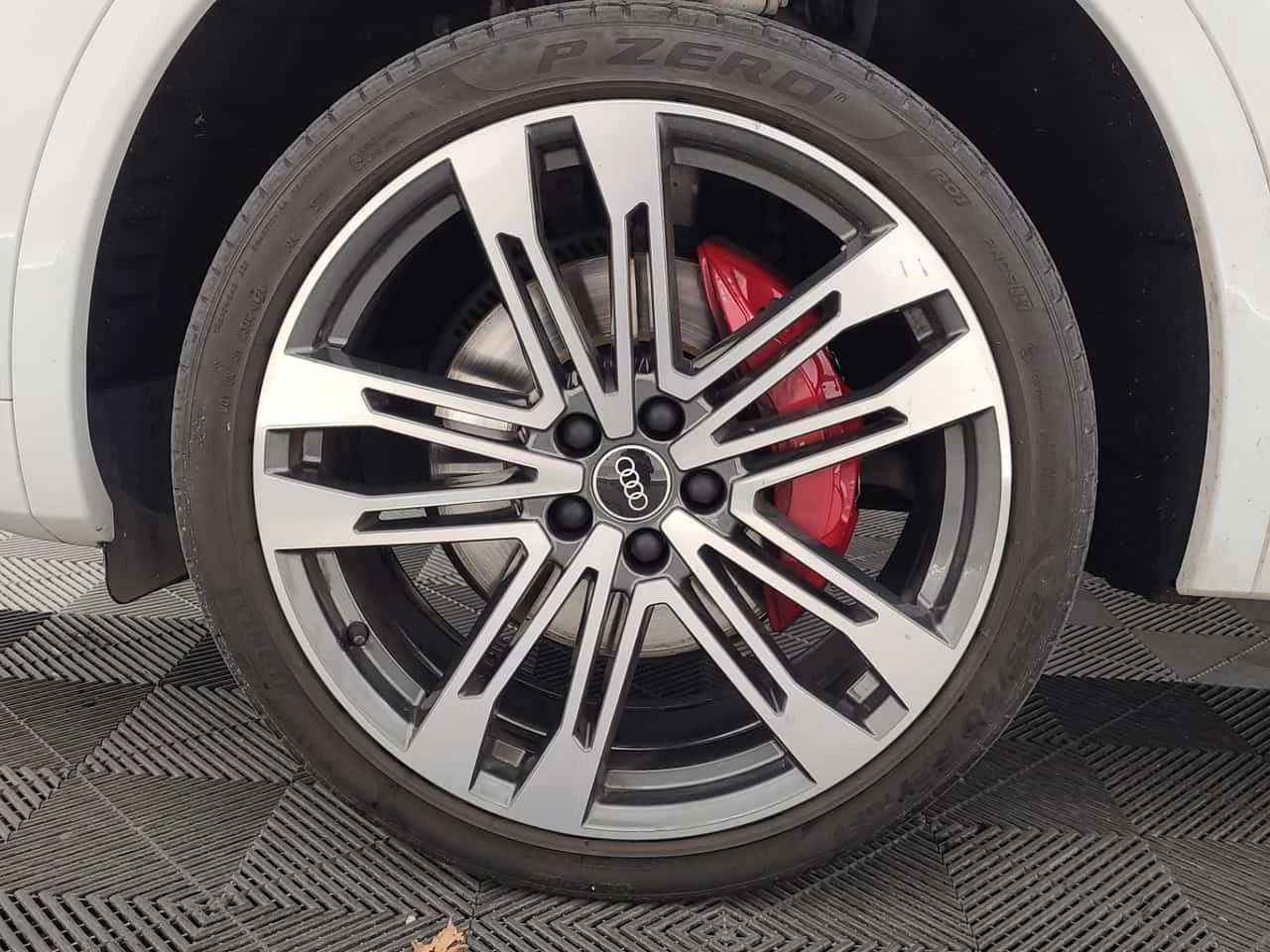 Audi SQ5 PANORAMA| 360 КАМЕРИ| 2 КЛЮЧА| CARFAX, снимка 7 - Автомобили и джипове - 54297056