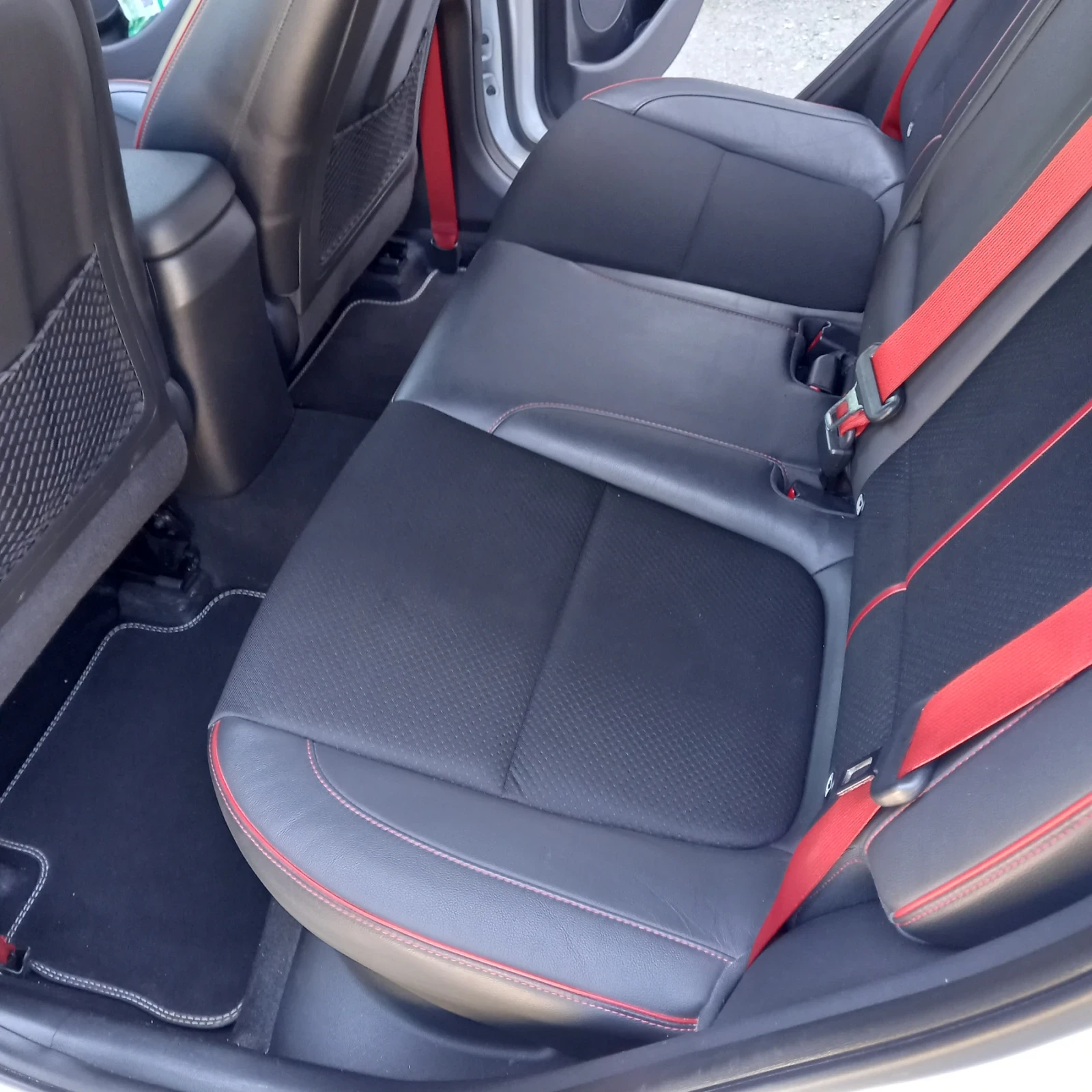 Hyundai Kona SUV, снимка 6 - Автомобили и джипове - 56414328