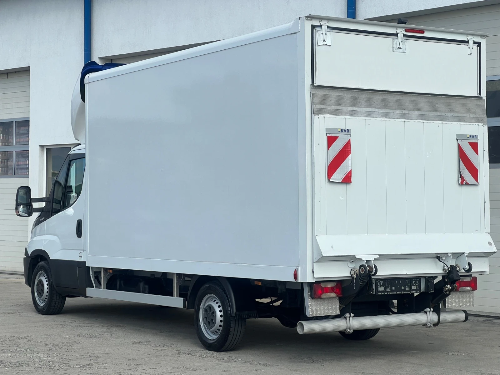Iveco Daily Фургон с борд / 221 000км! / Климатроник - изображение 5