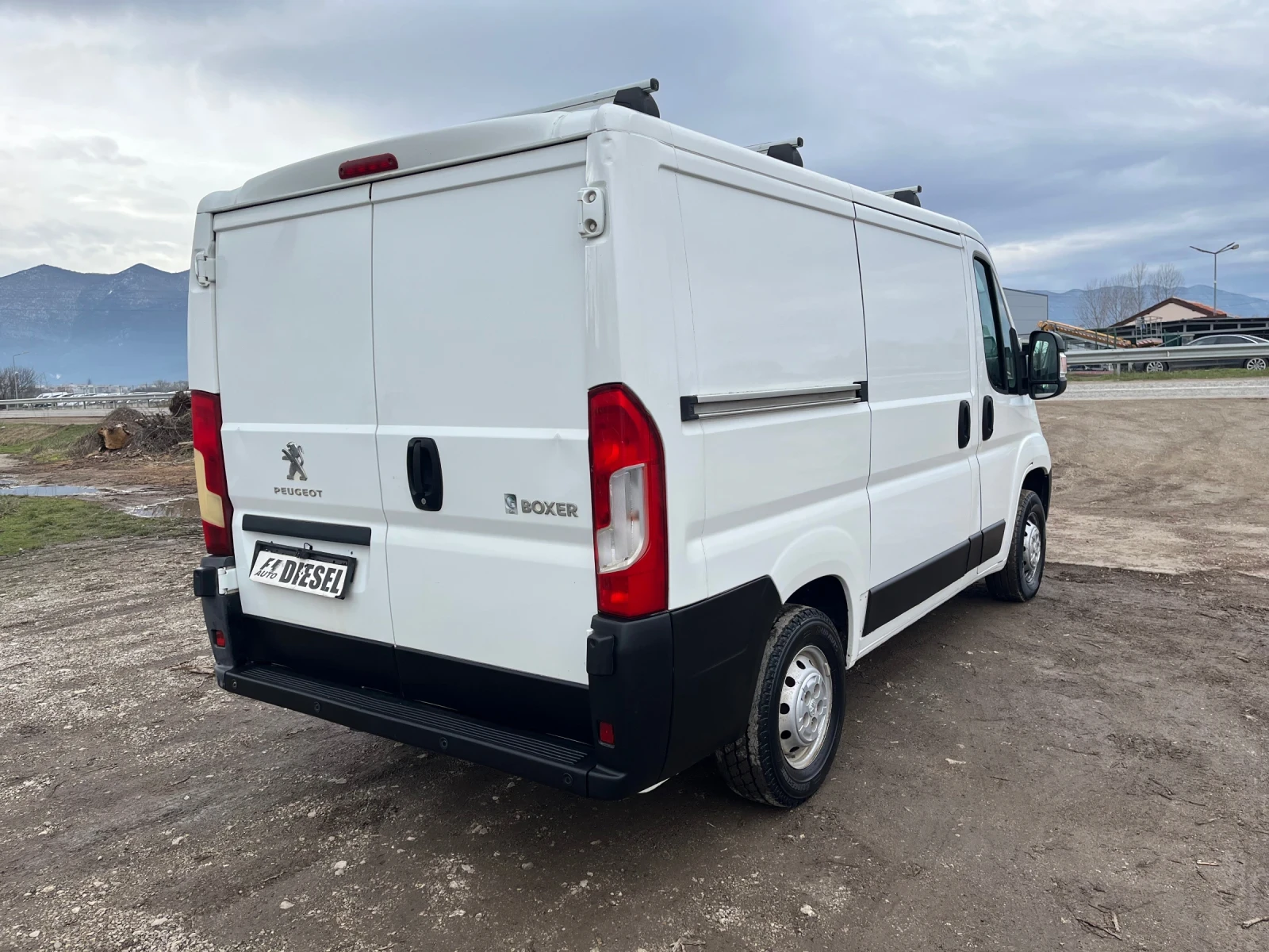 Peugeot Boxer 2.0HDI-110-KAMERA-ITALIA - изображение 9