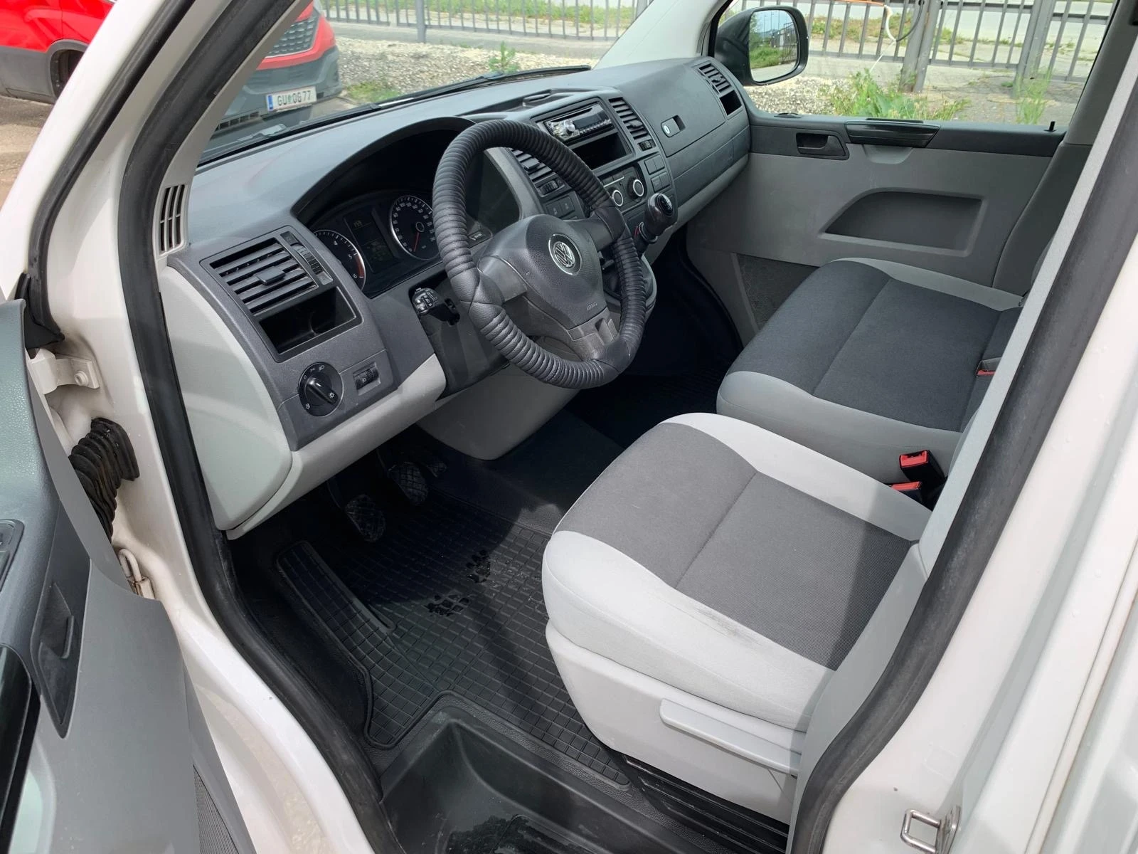 VW Transporter 2.0 TDI 9 Местен Климатик EURO 5, снимка 9 - Бусове и автобуси - 54478887