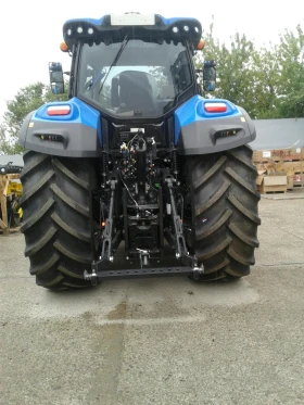 Трактор New Holland Т7.315 HD, снимка 2