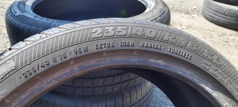 Гуми Летни 235/40R18, снимка 6 - Гуми и джанти - 29341381