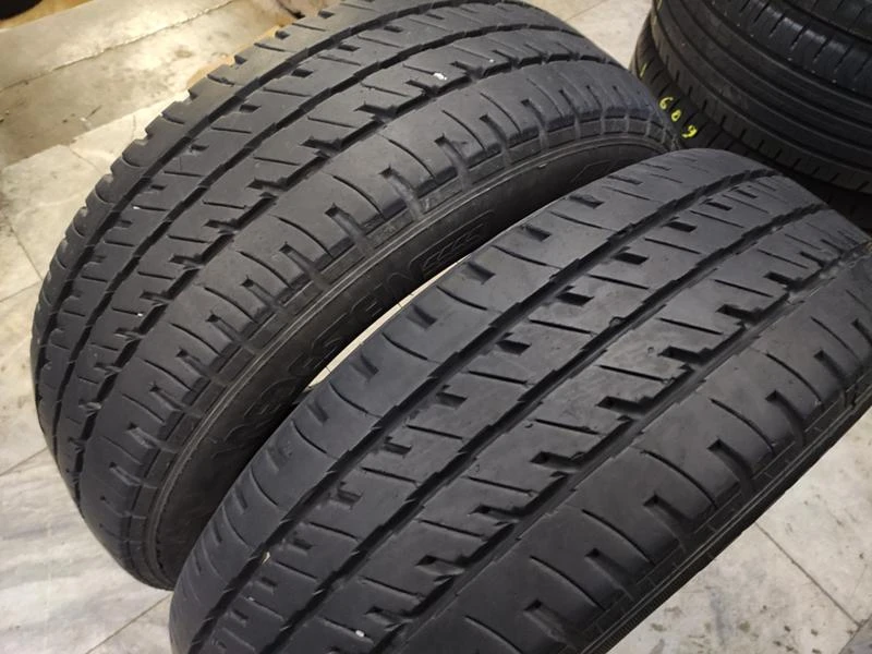 Гуми Летни 215/65R16, снимка 1 - Гуми и джанти - 32924855