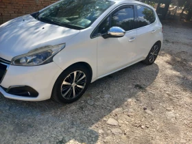 Peugeot 208 1.2, снимка 1
