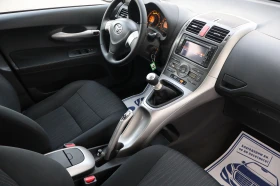 Toyota Auris 1.33i-vvti-6ск-164000км, снимка 16