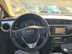 Toyota Auris 1.6 NAVI, снимка 12