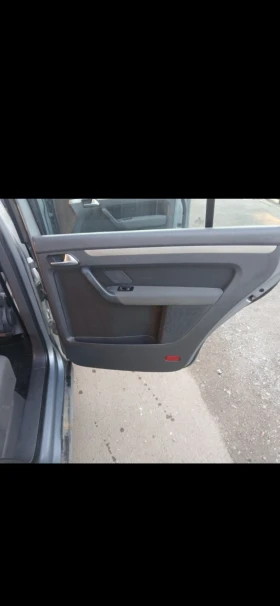 Обява за продажба на VW Touran 1.9TDI BLS ~ 111 лв. - изображение 9