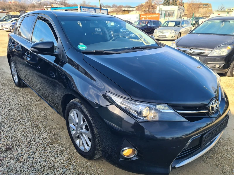 Toyota Auris 1.6 NAVI, снимка 3 - Автомобили и джипове - 49415964