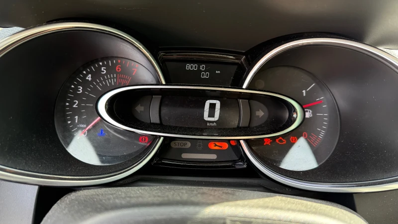 Renault Clio 0.9TCe 90к.с. H4BG412 2019г., снимка 6 - Автомобили и джипове - 49470342