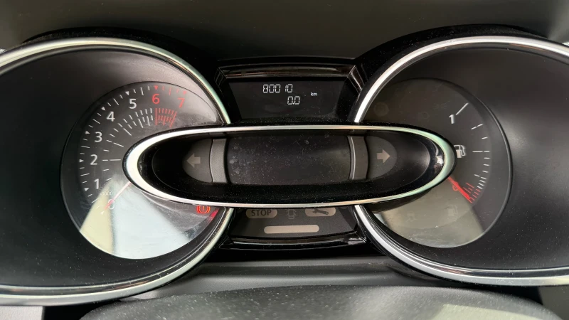 Renault Clio 0.9TCe 90к.с. H4BG412 2019г., снимка 13 - Автомобили и джипове - 49470342