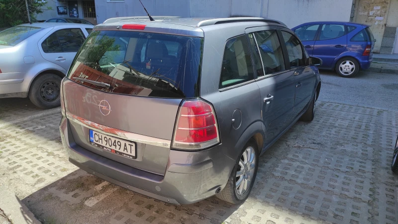 Opel Zafira B, снимка 12 - Автомобили и джипове - 52310842