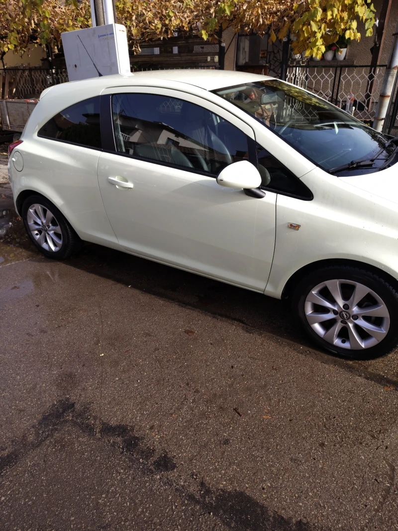 Opel Corsa 1.3cdti, снимка 2 - Автомобили и джипове - 52430621