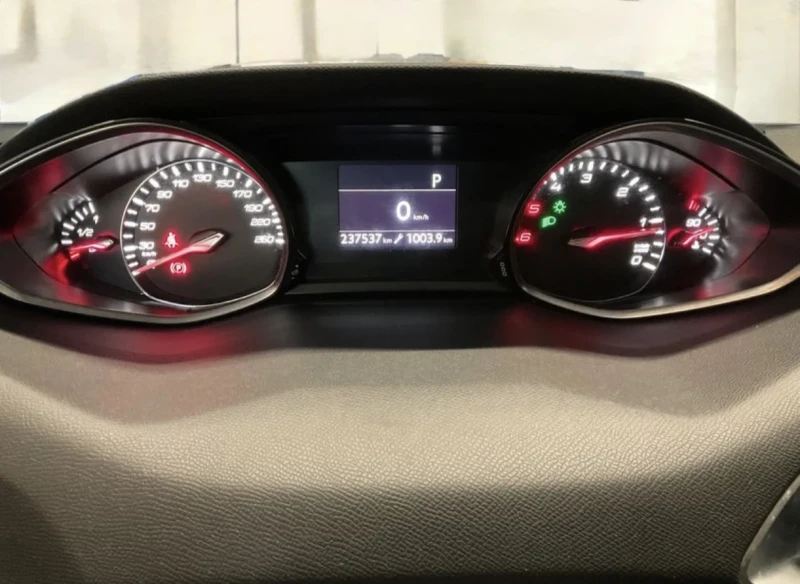 Peugeot 308, снимка 15 - Автомобили и джипове - 52770522