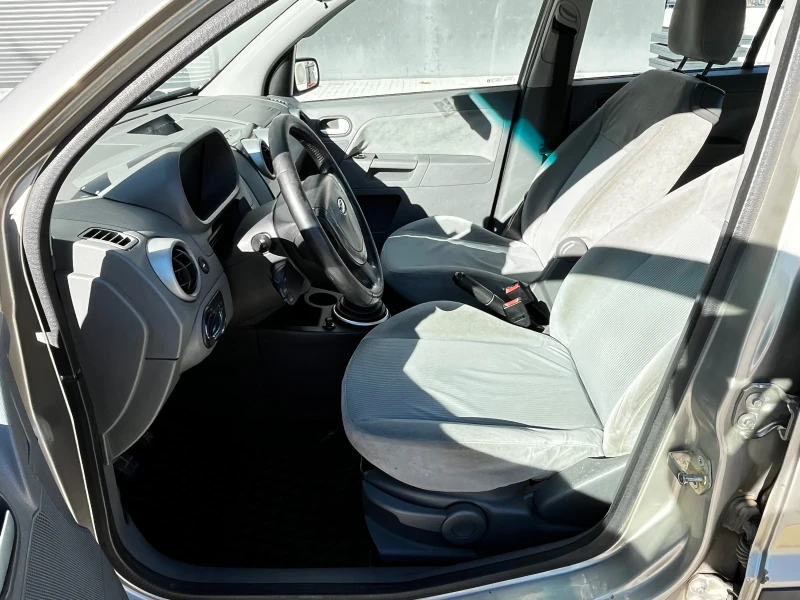 Ford Fusion 1.4TDCI/2003/Г, снимка 9 - Автомобили и джипове - 53133732