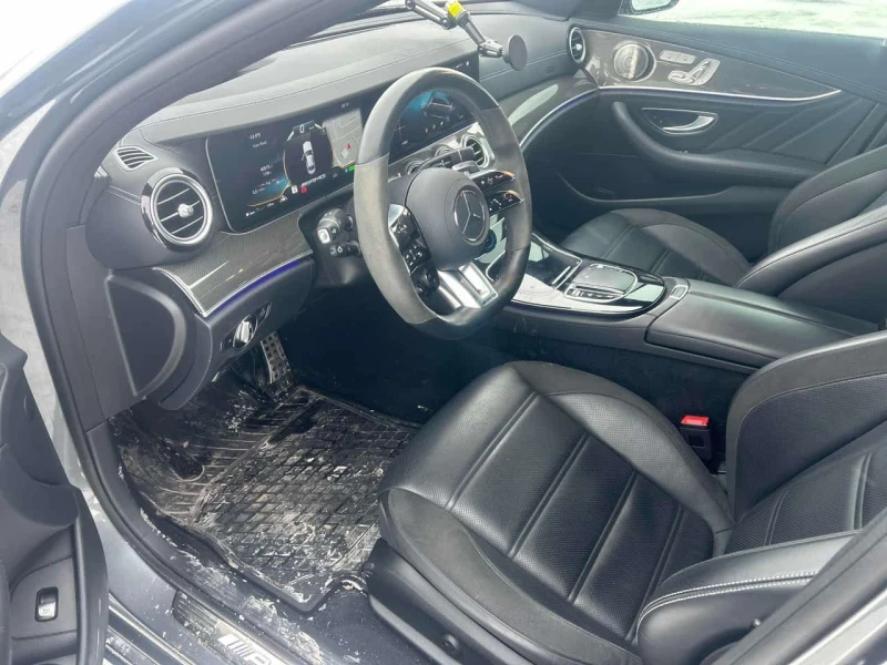 Mercedes-Benz E 53 AMG CARFAX, снимка 4 - Автомобили и джипове - 53522737