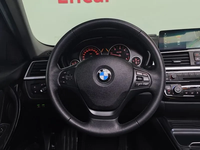 BMW 320 d, снимка 12 - Автомобили и джипове - 54593009