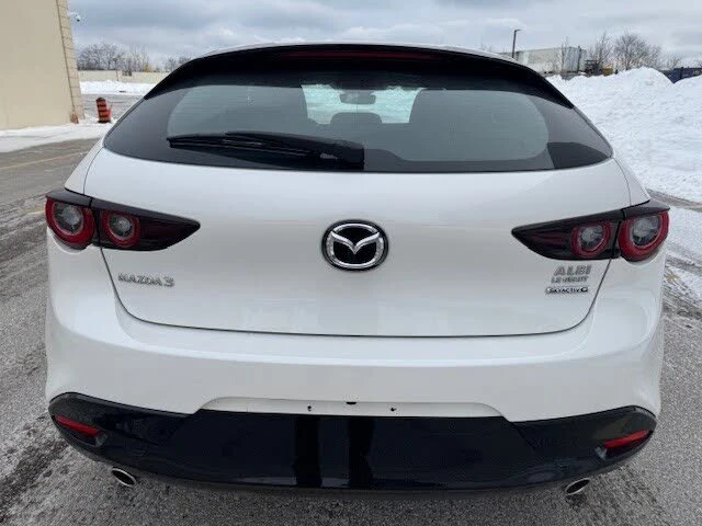 Mazda 3 Чисто нова* 1400км, снимка 5 - Автомобили и джипове - 54689013