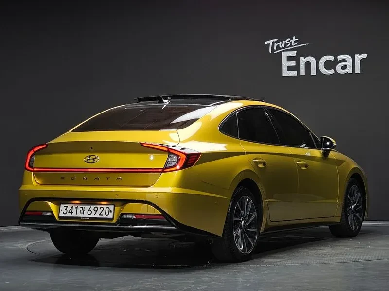 Hyundai Sonata 2.0 Premium Family, снимка 2 - Автомобили и джипове - 55895974
