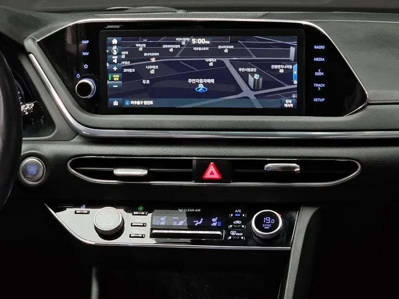 Hyundai Sonata 2.0 Premium Family, снимка 14 - Автомобили и джипове - 55895974