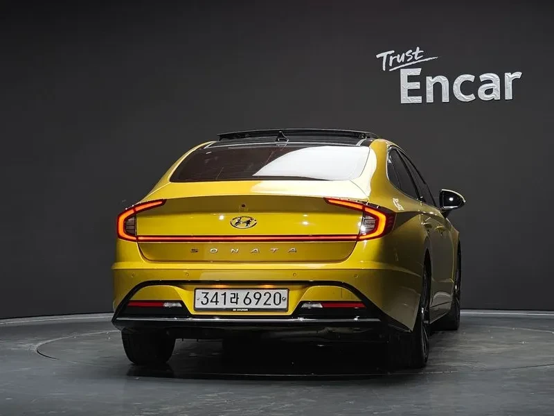 Hyundai Sonata 2.0 Premium Family, снимка 4 - Автомобили и джипове - 55895974