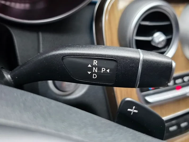 Mercedes-Benz C 220 EXCLUSIVE, снимка 9 - Автомобили и джипове - 55924759