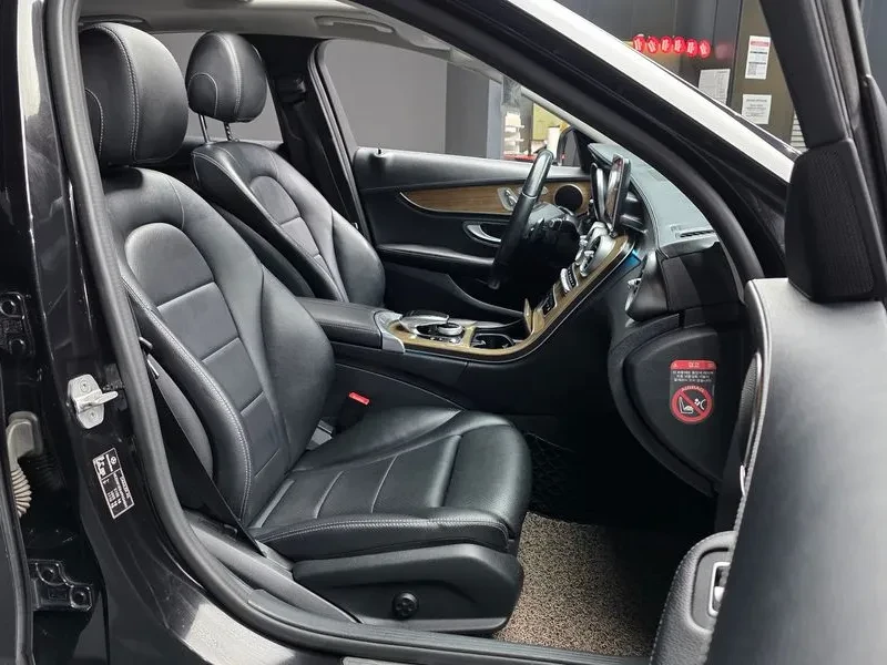 Mercedes-Benz C 220 EXCLUSIVE, снимка 11 - Автомобили и джипове - 55924759