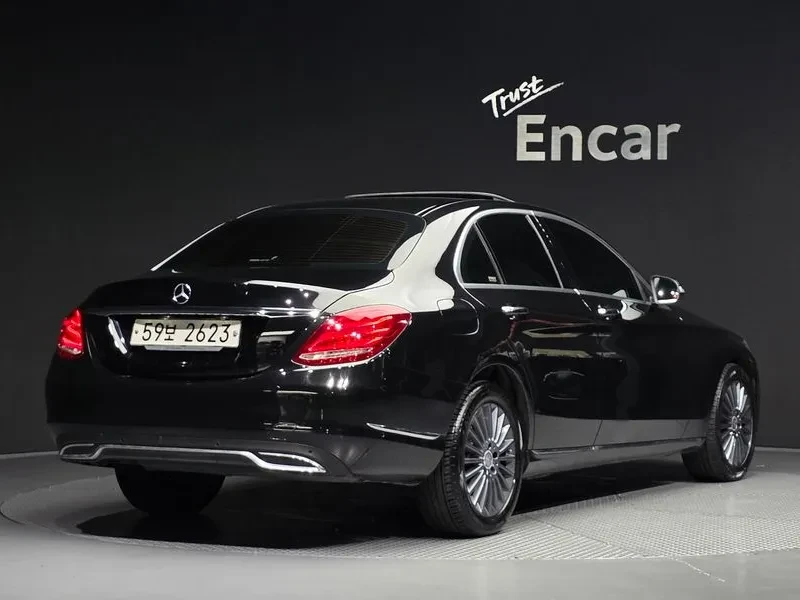 Mercedes-Benz C 220 EXCLUSIVE, снимка 2 - Автомобили и джипове - 55924759