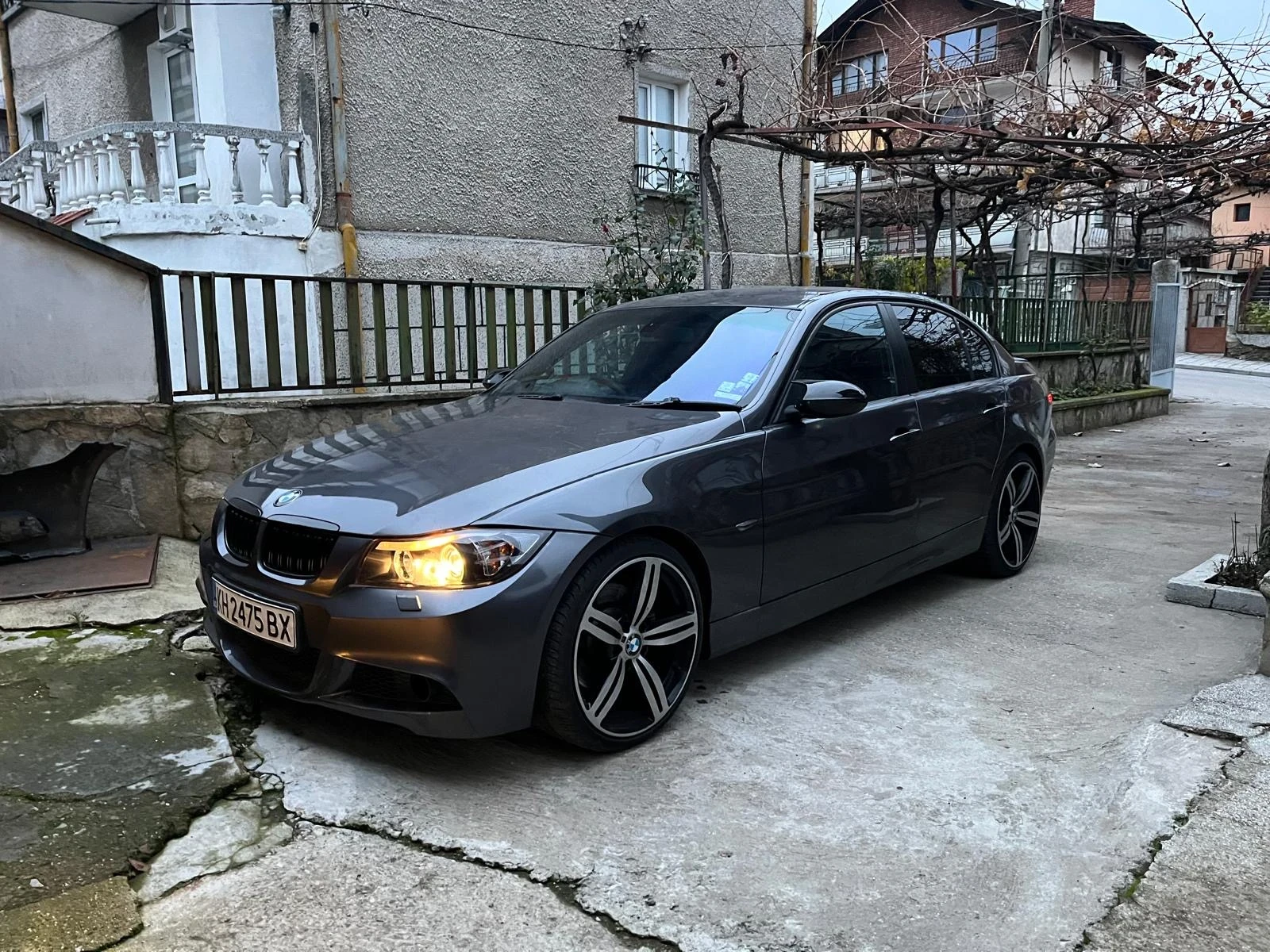 BMW 330 330i, снимка 1