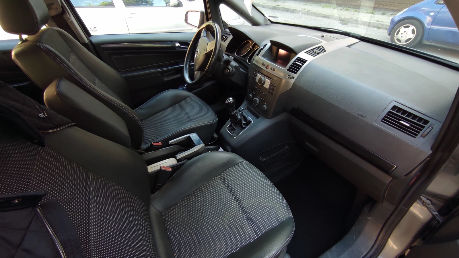 Opel Zafira B - изображение 10