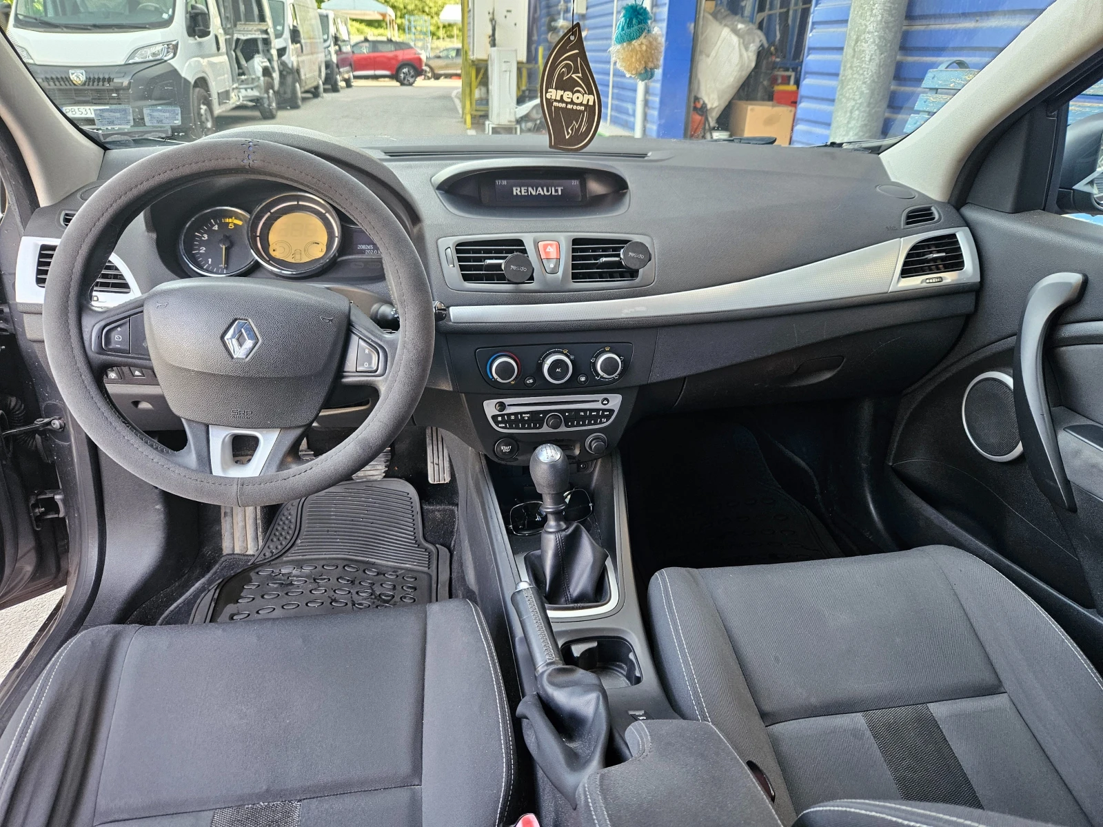 Renault Megane 3 - изображение 10