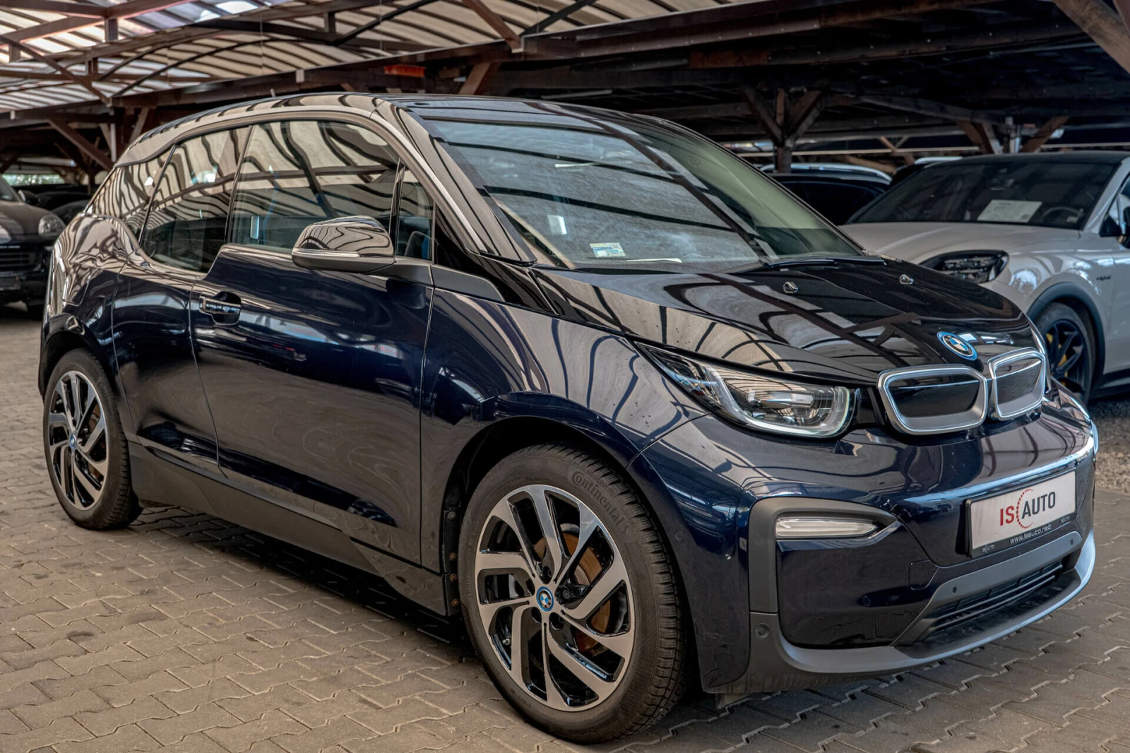 BMW i3 120Ah/Navi/Led - изображение 3