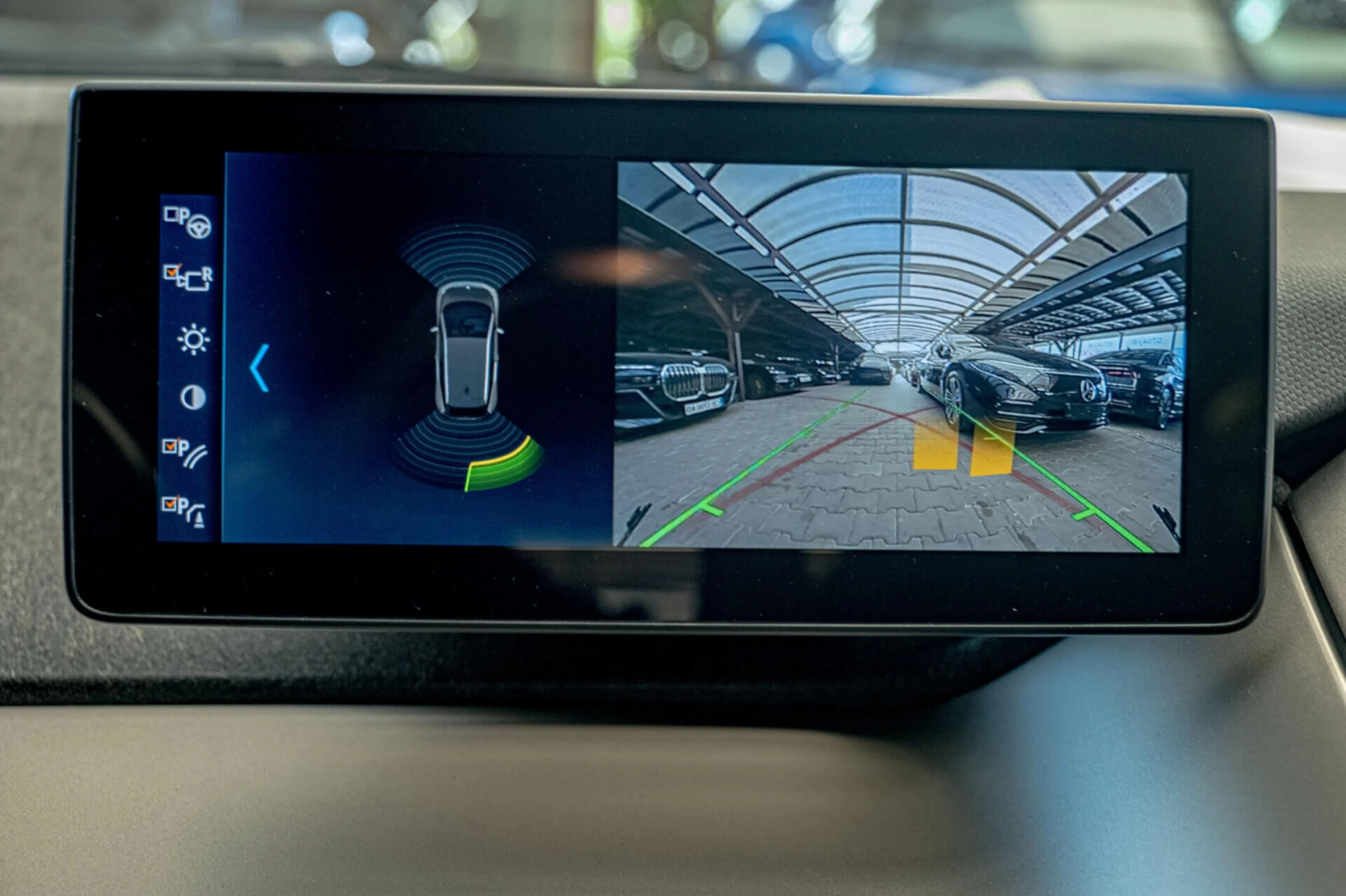 BMW i3 120Ah/Navi/Led - изображение 9