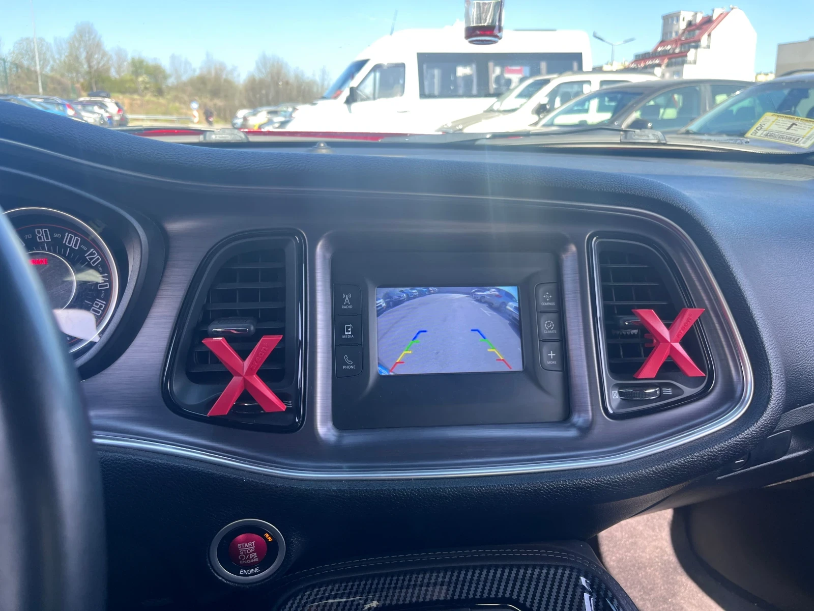Dodge Challenger 3.6 SXT, снимка 12 - Автомобили и джипове - 53930378