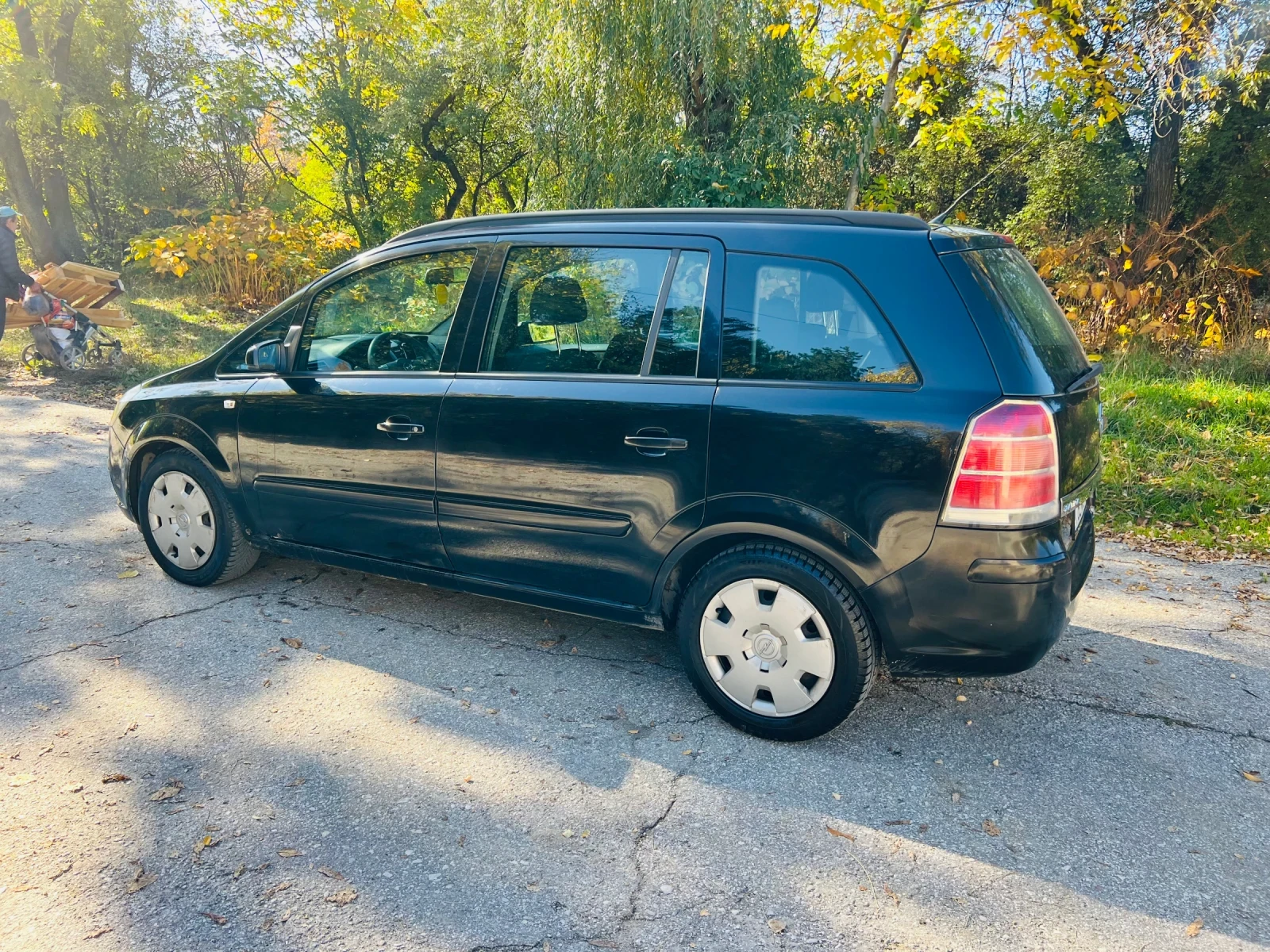 Opel Zafira Продавам Opel Zafira, 2006 година, 1.9 CDTI дизел. - изображение 3