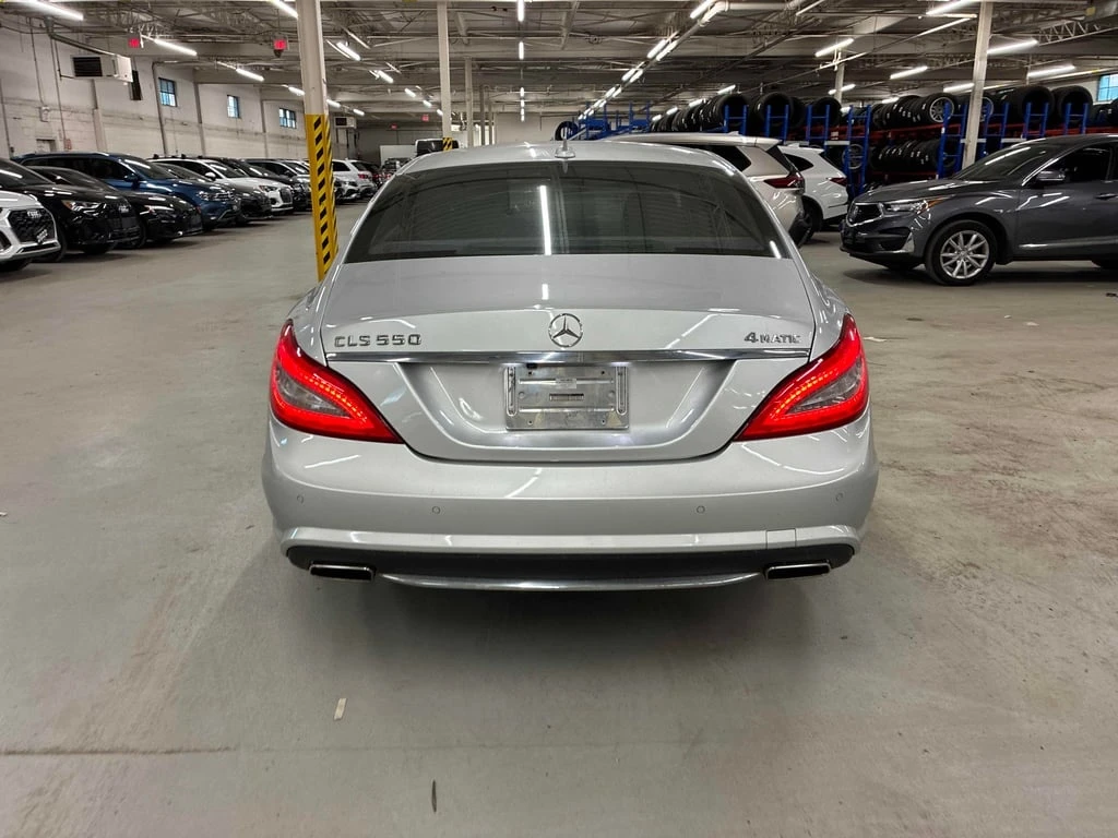 Mercedes-Benz CLS 550 * CARFAX * БЕЗ ПЪРВОНАЧАЛНА ВНОСКА - изображение 4