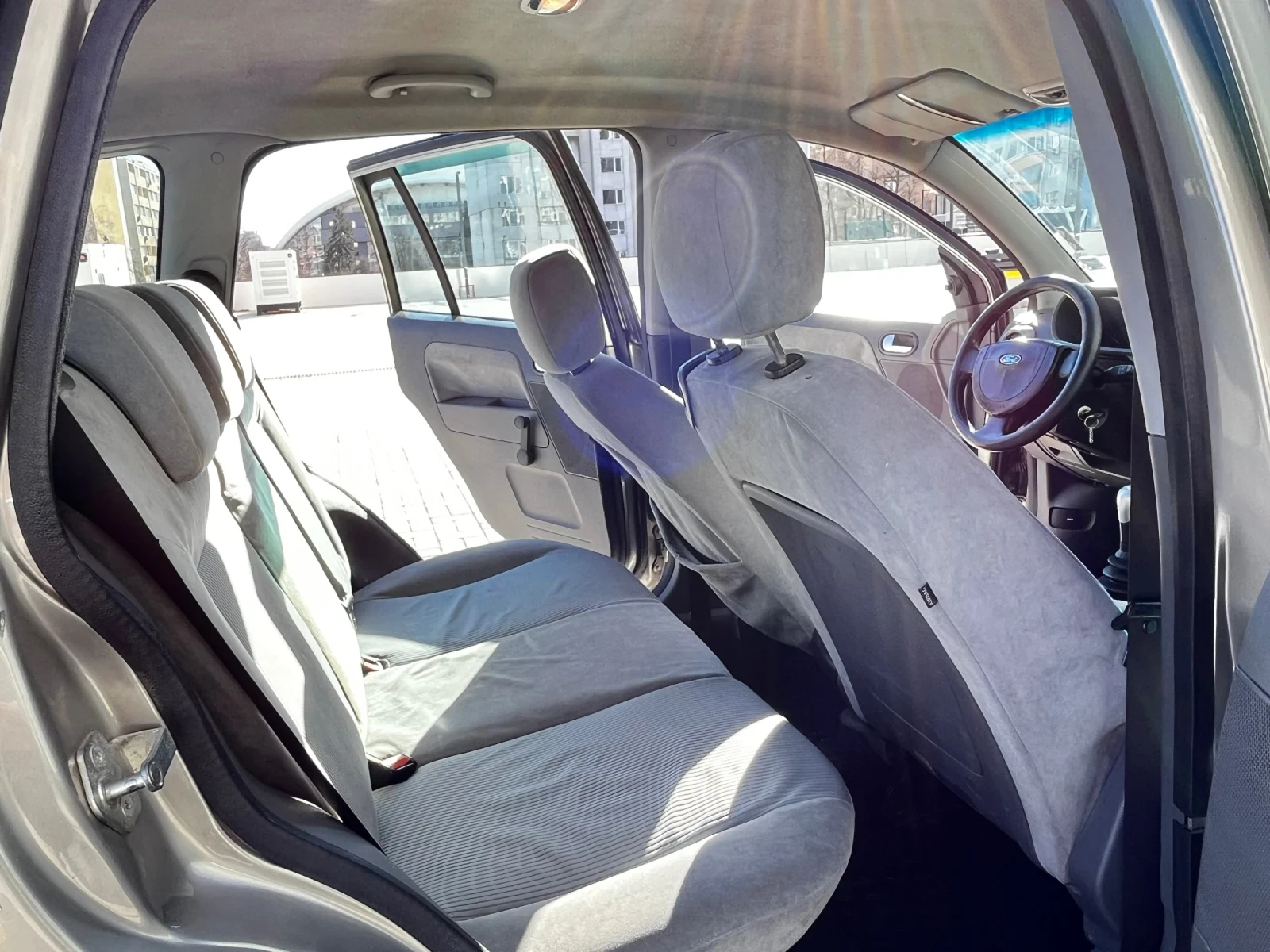 Ford Fusion 1.4TDCI/2003/Г - изображение 10