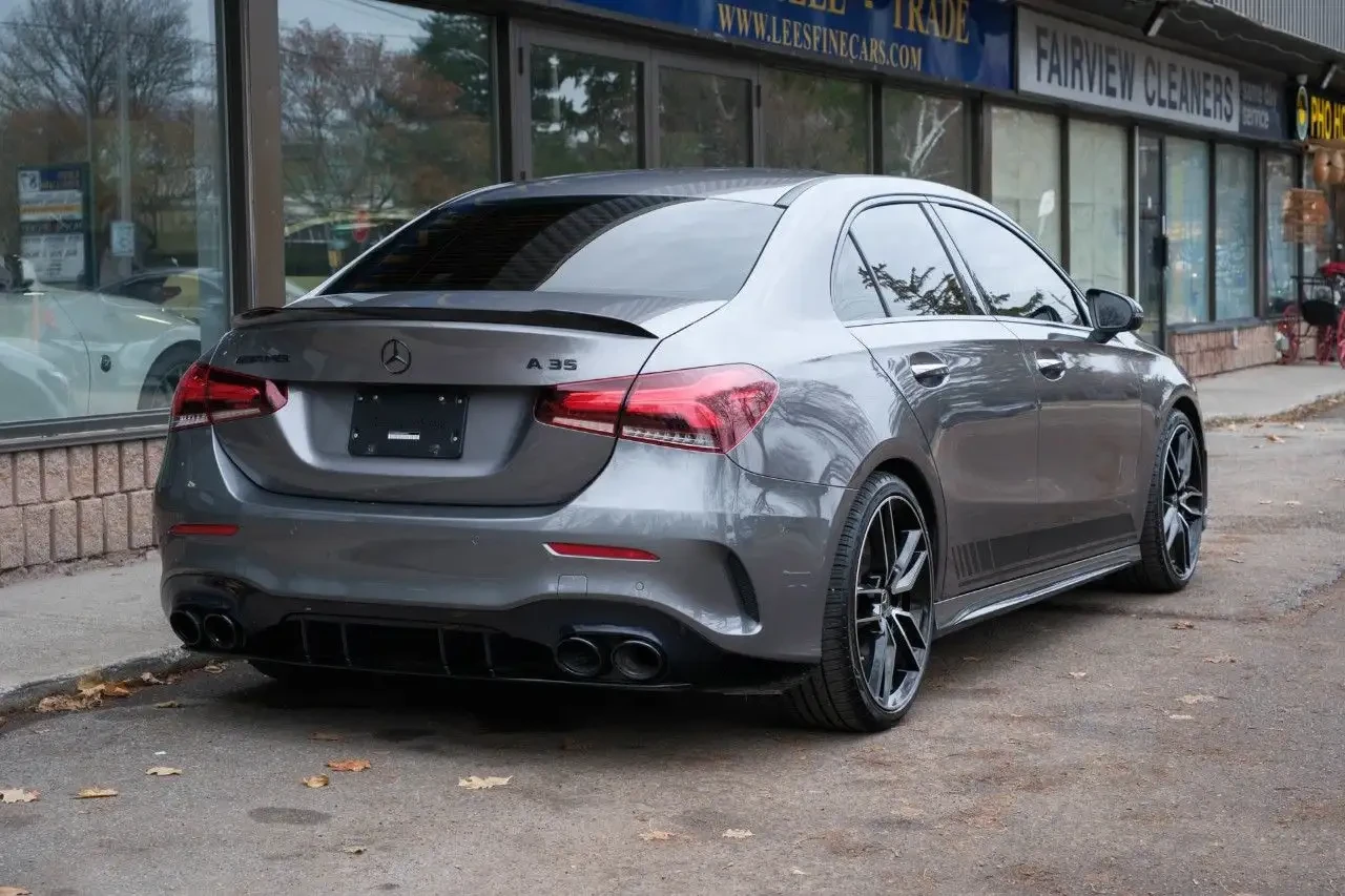 Mercedes-Benz A 35 AMG * CARFAX* ОПЦИЯ ЗА ФИНАНСИРАНЕ*  - изображение 4