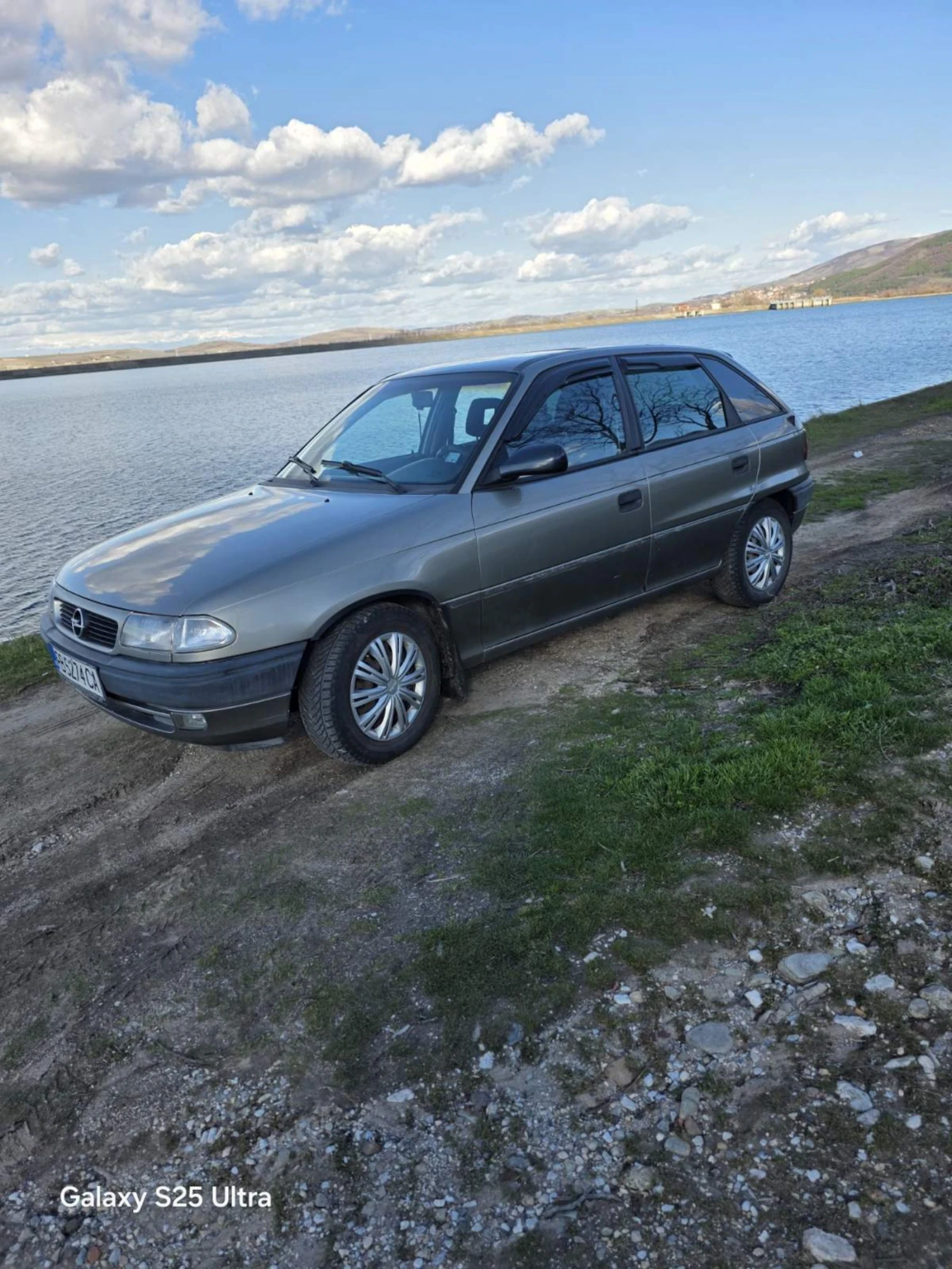 Opel Astra, снимка 3 - Автомобили и джипове - 53645987