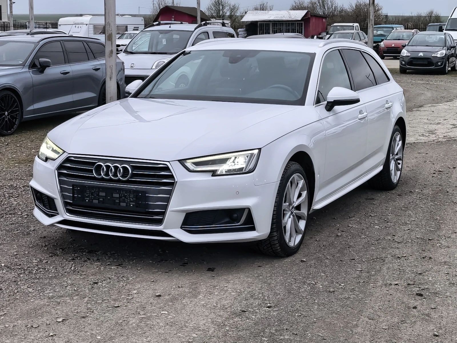 Audi A4 2, 0i S-line, снимка 2 - Автомобили и джипове - 53937609