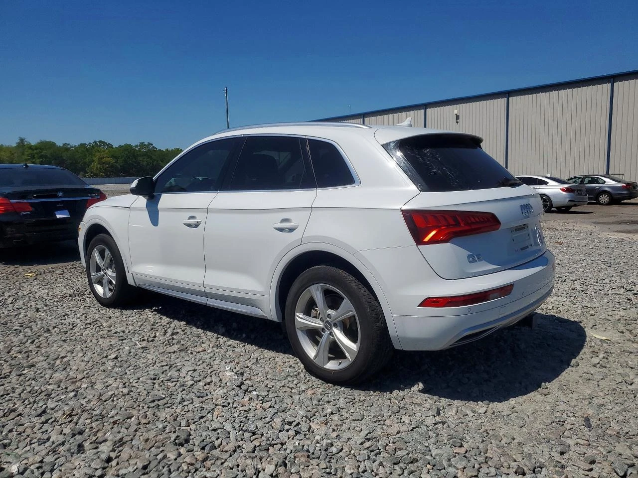 Audi Q5 PREMIUM PLUS, снимка 4 - Автомобили и джипове - 54051342