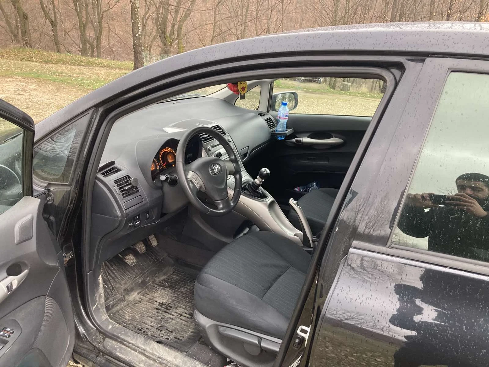 Toyota Auris, снимка 4 - Автомобили и джипове - 54237268