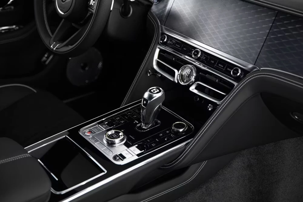 Bentley Flying Spur SPEED V8 HYBRID MULLINER NAIM , снимка 11 - Автомобили и джипове - 54369747