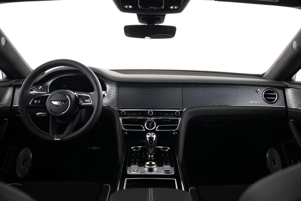 Bentley Flying Spur SPEED V8 HYBRID MULLINER NAIM , снимка 12 - Автомобили и джипове - 54369747