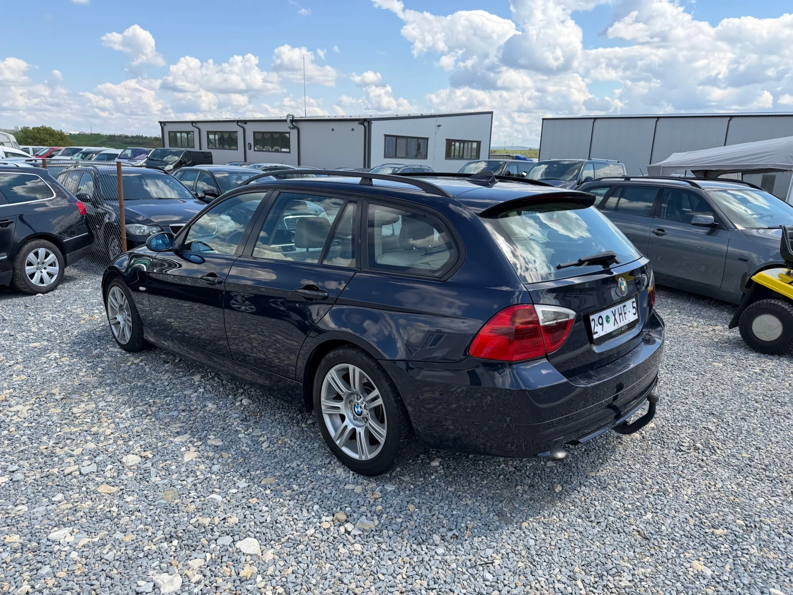 BMW 320, снимка 8 - Автомобили и джипове - 54397068