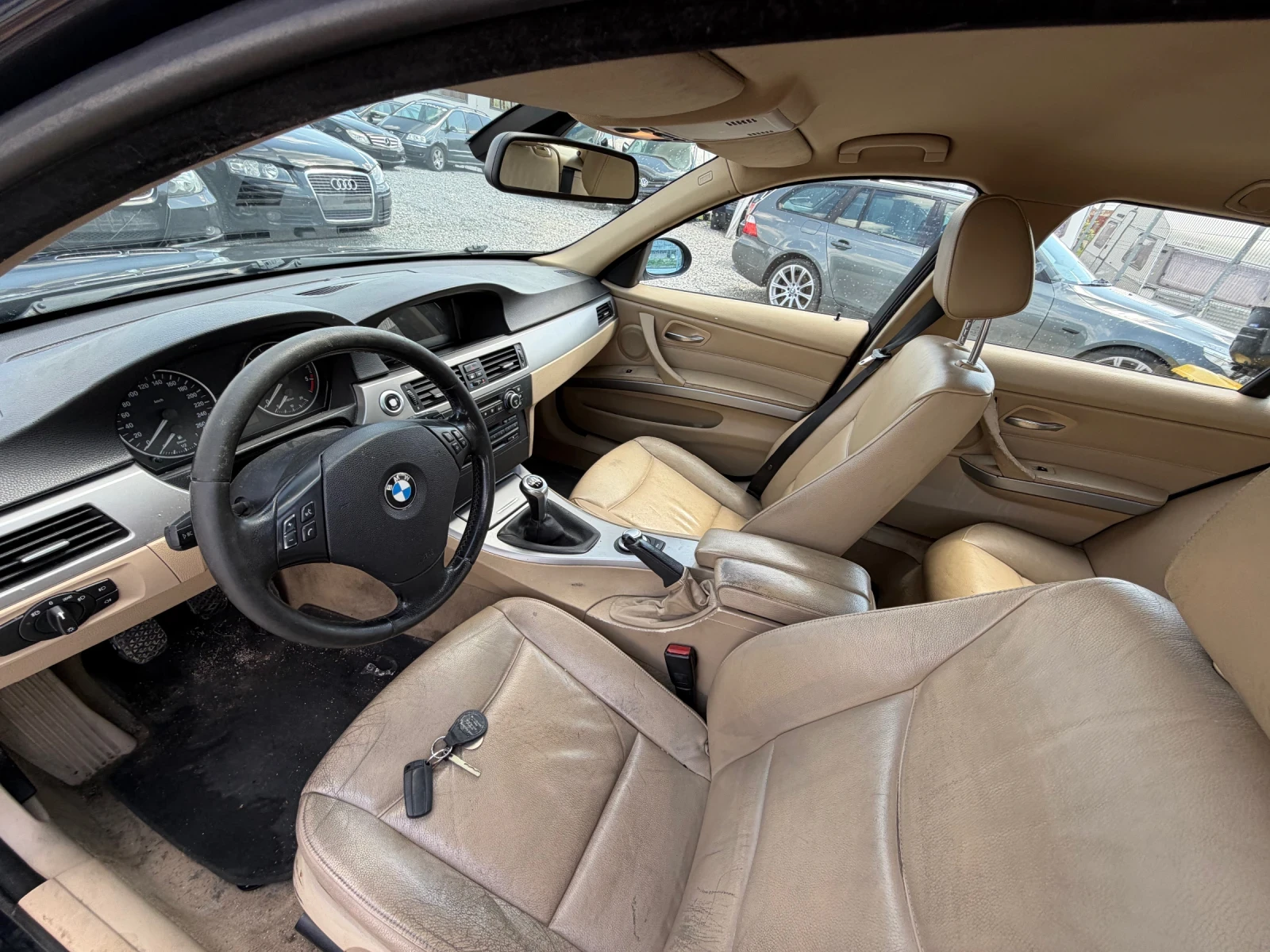 BMW 320, снимка 12 - Автомобили и джипове - 54397068