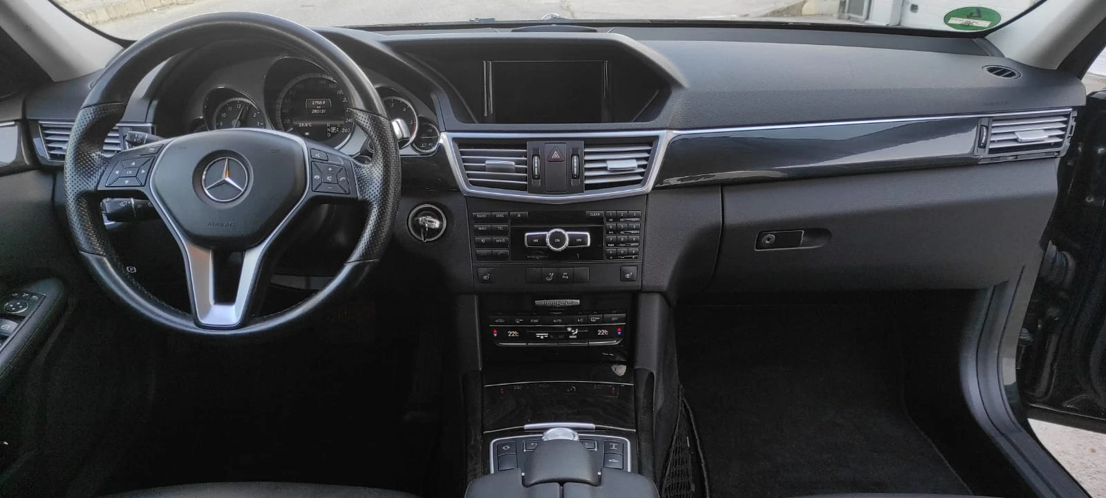 Mercedes-Benz E 350 4MATIC/AIRMATIC, снимка 9 - Автомобили и джипове - 54838657