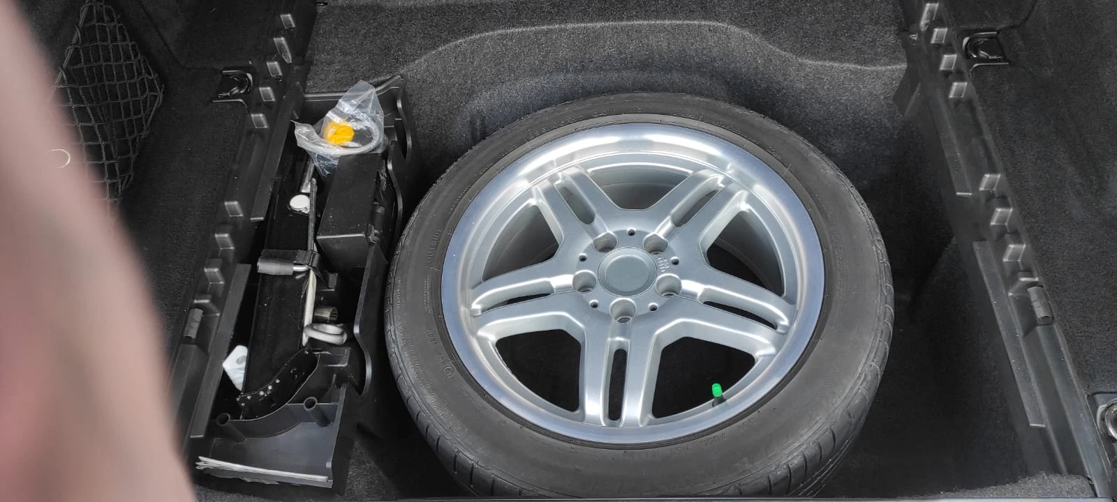 Mercedes-Benz E 350 4MATIC/AIRMATIC, снимка 13 - Автомобили и джипове - 54838657
