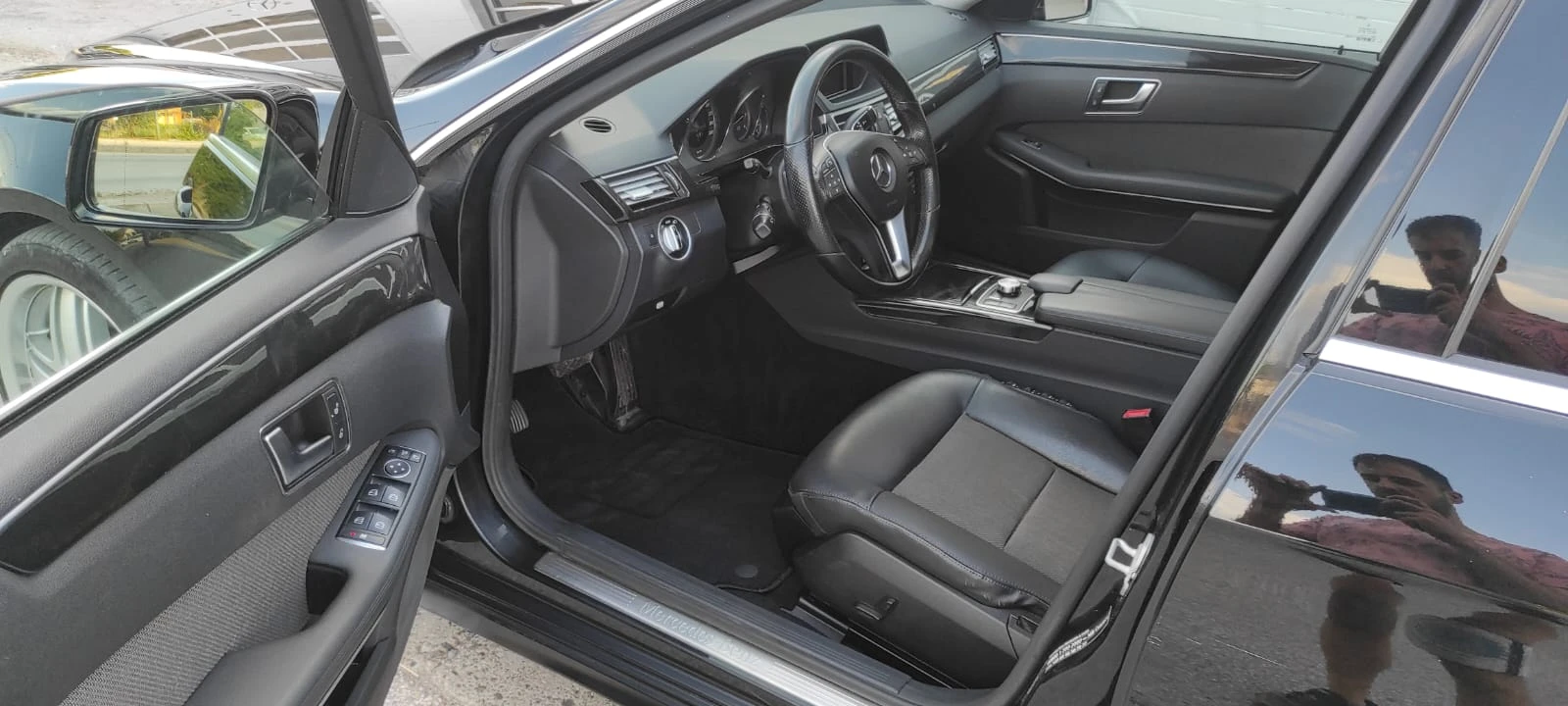 Mercedes-Benz E 350 4MATIC/AIRMATIC, снимка 7 - Автомобили и джипове - 54838657