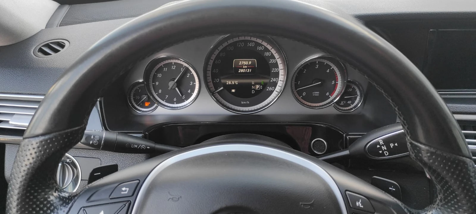 Mercedes-Benz E 350 4MATIC/AIRMATIC, снимка 10 - Автомобили и джипове - 54838657